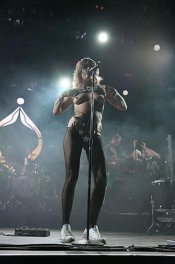 Tove Lo flashing her nude tits at 2017 Coachella Festival in Indio