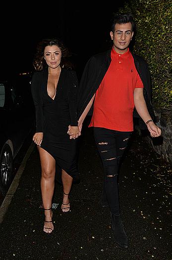 Abigail Clarke areola sleep paparazzo photo