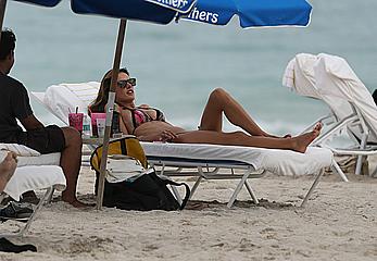 Alessandra Ambrosio enjoying the day at Miami Beach