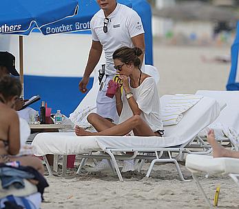 Alessandra Ambrosio enjoying the day at Miami Beach