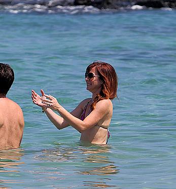 Alyson Hanigan sexy in a bikini in Hawaii