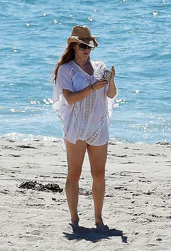 Amy Adams at the beach in Malibu