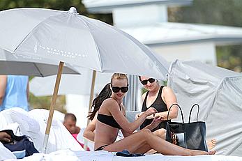 Anne Vyalitsyna wearing black bikini in Miami