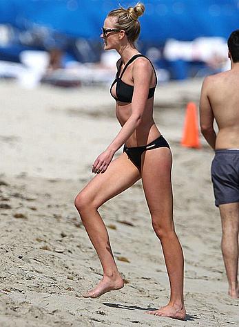 Anne Vyalitsyna wearing black bikini in Miami