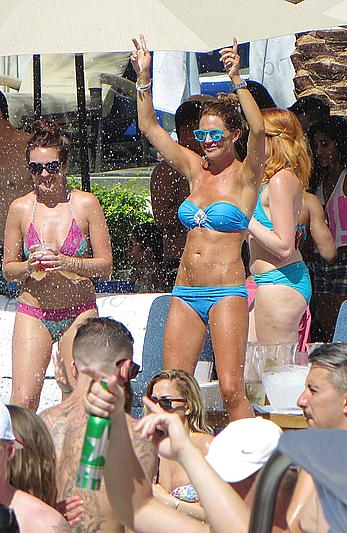 Danielle Lloyd seen pool side with friends in Las Vegas