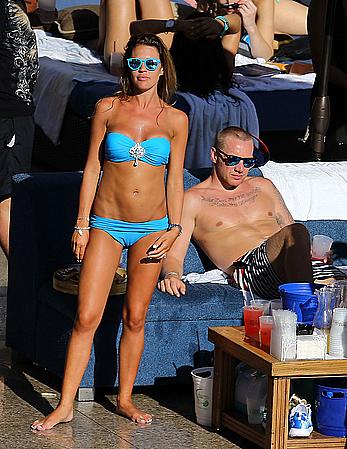 Danielle Lloyd seen pool side with friends in Las Vegas