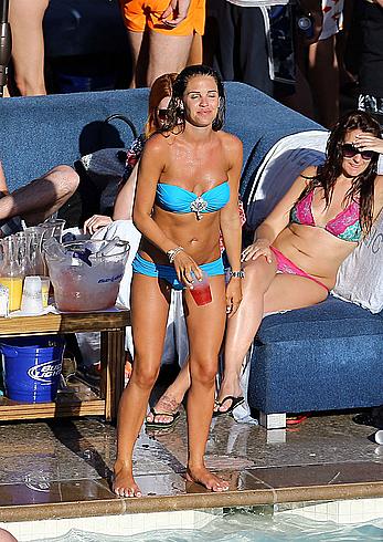 Danielle Lloyd seen pool side with friends in Las Vegas