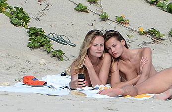 Edita Vilkeviciute and Sigute Krilaviciute fully nude on the nudist beach