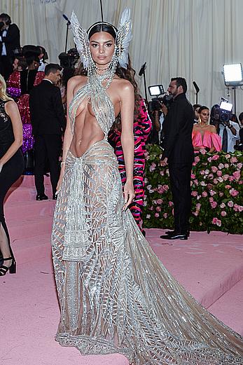 Emily Ratajkowski in see through top at 2019 Met Gala