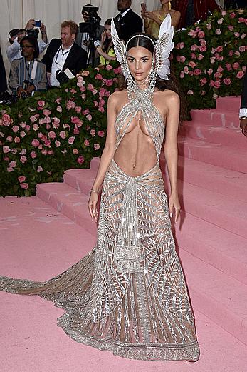 Emily Ratajkowski in see through top at 2019 Met Gala