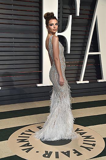 Emily Ratajkowski deep cleavage at 2017 Vanity Fair Oscar party