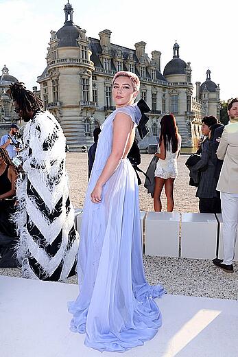 Florence Pugh braless in see through dress at Valentino Haute Couture Fall-Winter 2023-2024 show in Paris  (9)