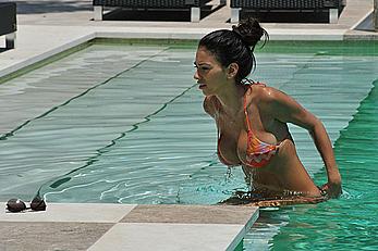 Busty Georgia Salpa sexy in bikini poolside shots