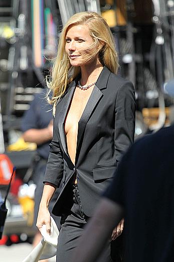 Gwyneth Paltrow without bra under Hugo Boss jacket