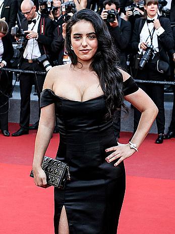 Hafsia Herzi cleavage at Cannes Film Festival closing ceremony