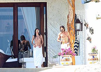 Heidi Klum topless in Cabo San Lucas with her new boyfriend