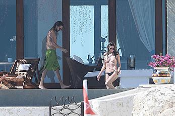 Heidi Klum topless in Cabo San Lucas with her new boyfriend