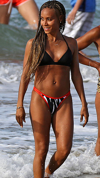 Jada Pinkett-Smith wearing a bikini in Hawaii