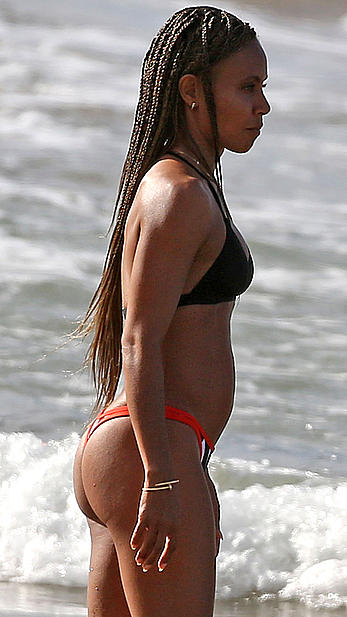 Jada Pinkett-Smith wearing a bikini in Hawaii