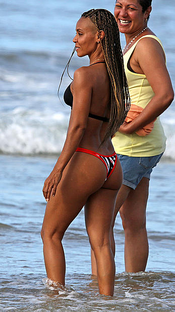 Jada Pinkett-Smith wearing a bikini in Hawaii