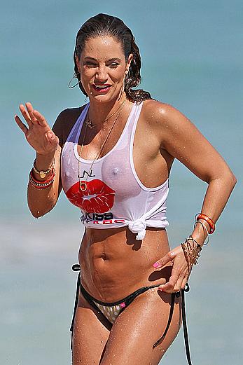 Jennifer Nicole Lee shows big boobs through wet transparent top on the beach in Miami