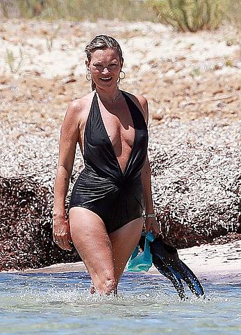 Kate Moss nipple slip on the beach in Formentera