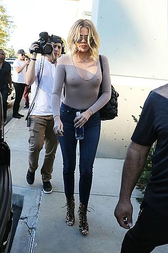 Khloe Kardashian braless under tight top shows pokies