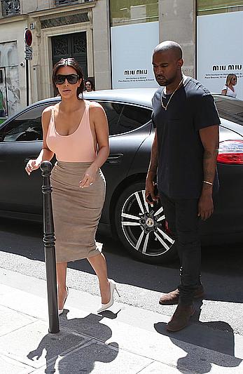 Kim Kardashian flaunt her assets in form-fitting outfit in Paris