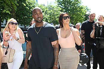 Kim Kardashian flaunt her assets in form-fitting outfit in Paris