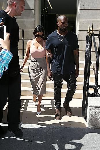 Kim Kardashian flaunt her assets in form-fitting outfit in Paris