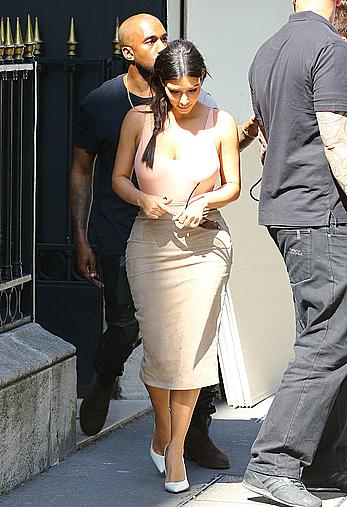 Kim Kardashian flaunt her assets in form-fitting outfit in Paris