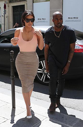 Kim Kardashian flaunt her assets in form-fitting outfit in Paris