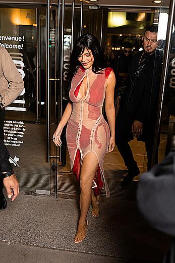 Kylie Jenner leaving the Chez Loulou restaurant in Paris