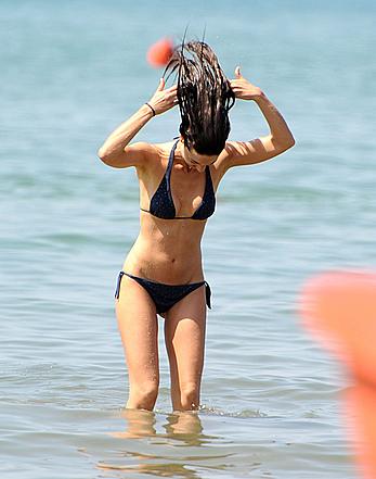 Laura Barriales in bikini candids