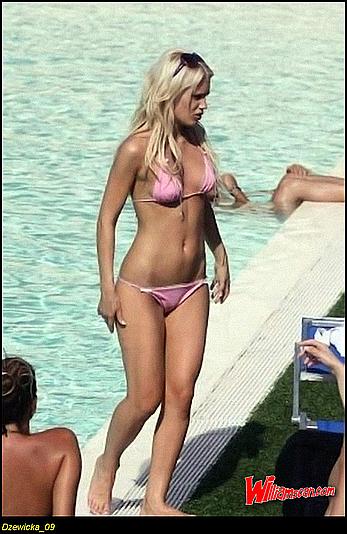 Laure Drzewicka sexy and cameltoe in pink bikini