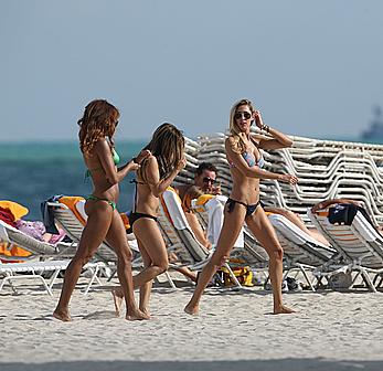 Lauren Stoner in a bikini in Miami