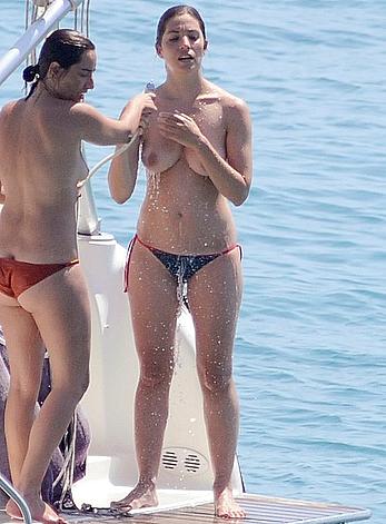 Spanish musician Leire Martinez topless on a beach and yacjt paparazzi pics