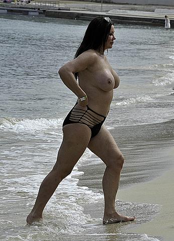 Busty Lisa Appleton topless on a beach in Spain