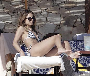 Maria Menounos in bikini poolside paparazzi shots