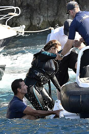 Mariah Carey boobslip wearing a wetsuit in Italy