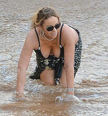 Mariah Carey nipple slip in bikini in Hawaii