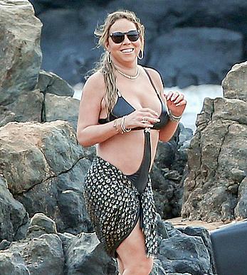 Mariah Carey nipple slip in bikini in Hawaii