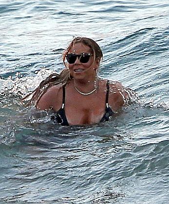 Mariah Carey nipple slip in bikini in Hawaii