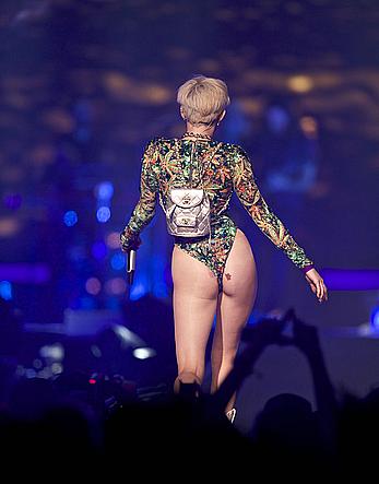 Miley Cyrus sexy performs at Rogers Arena in Vancouver