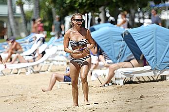 Miranda Lambert in bikini on a beach in Hawaii