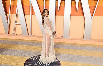 Olivia Wilde see through to titst at the 2025 Vanity Fair Oscar Party