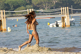 Rebecca Loos topless beach candids in St. Tropez