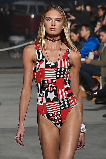 Romee Strijd long sexy legs at TommyLand Tommy Hilfiger Spring 2017 fashion show