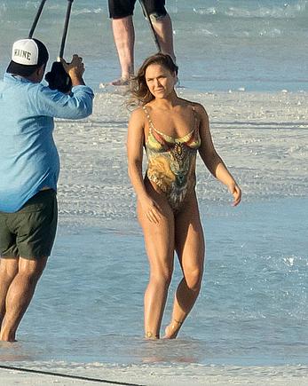 Ronda Rousey nude in body paint the SI photoshoot in Bahamas