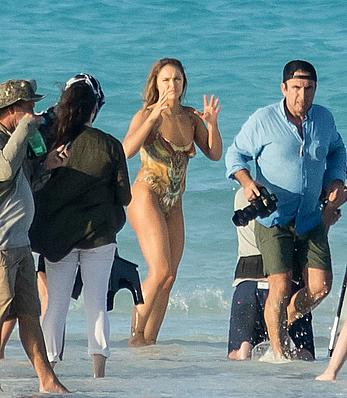 Ronda Rousey nude in body paint the SI photoshoot in Bahamas